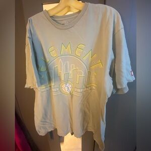 Vintage Element Mens Light Blue Tee with Green Accents